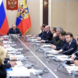 Президент Владимир ПУТИН на совещании с членами правительства. Фото пресс-службы главы государства