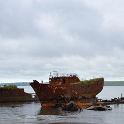 В этом году в Сахалинской области планируют утилизировать 18 затонувших судов